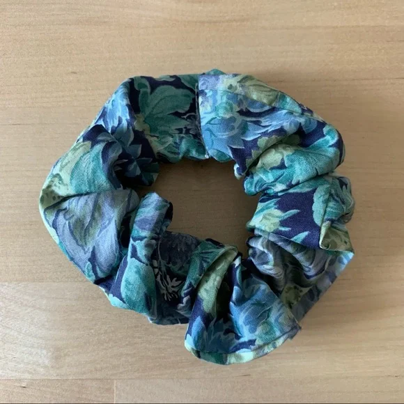 Handmade Floral Scrunchie - Picture 2 of 3